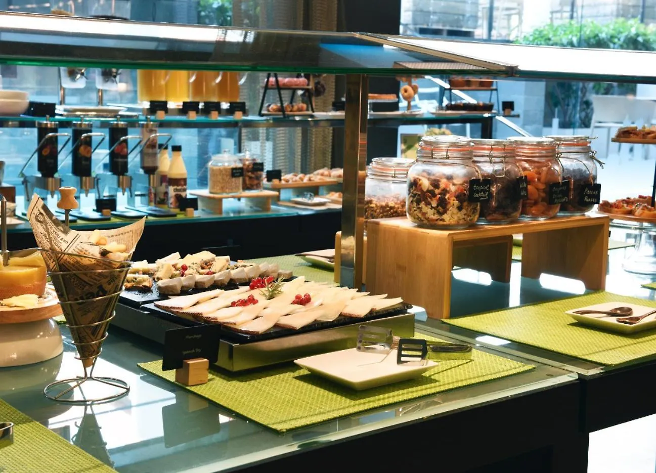 Grums Hotel & Spa Barcelona